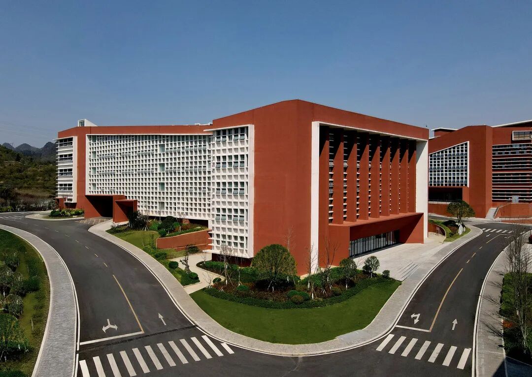 新作｜贵州传媒职业学院图书馆及信息中心-25