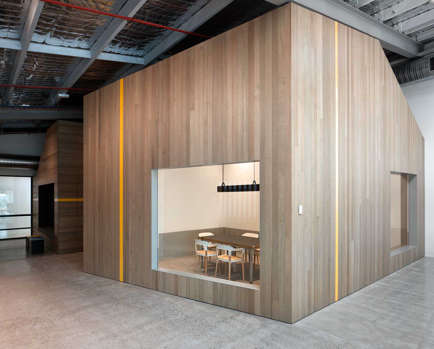 Spotlight Australian Design News  April 2014.-24