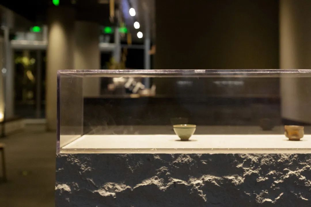 南京喜茶金茂汇店 | 古城墙下的现代茶空间-115