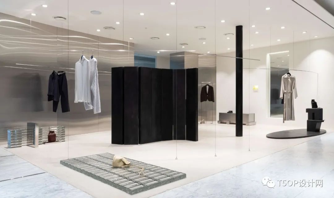 首尔 51 平方女装店丨韩国首尔-0