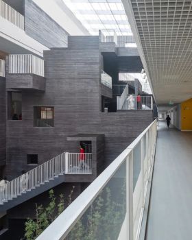 苏州山峰双语学校丨中国苏州丨曾群,文小琴等