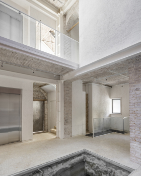 诗人之家丨伊朗德黑兰丨NextOffice–Alireza Taghaboni