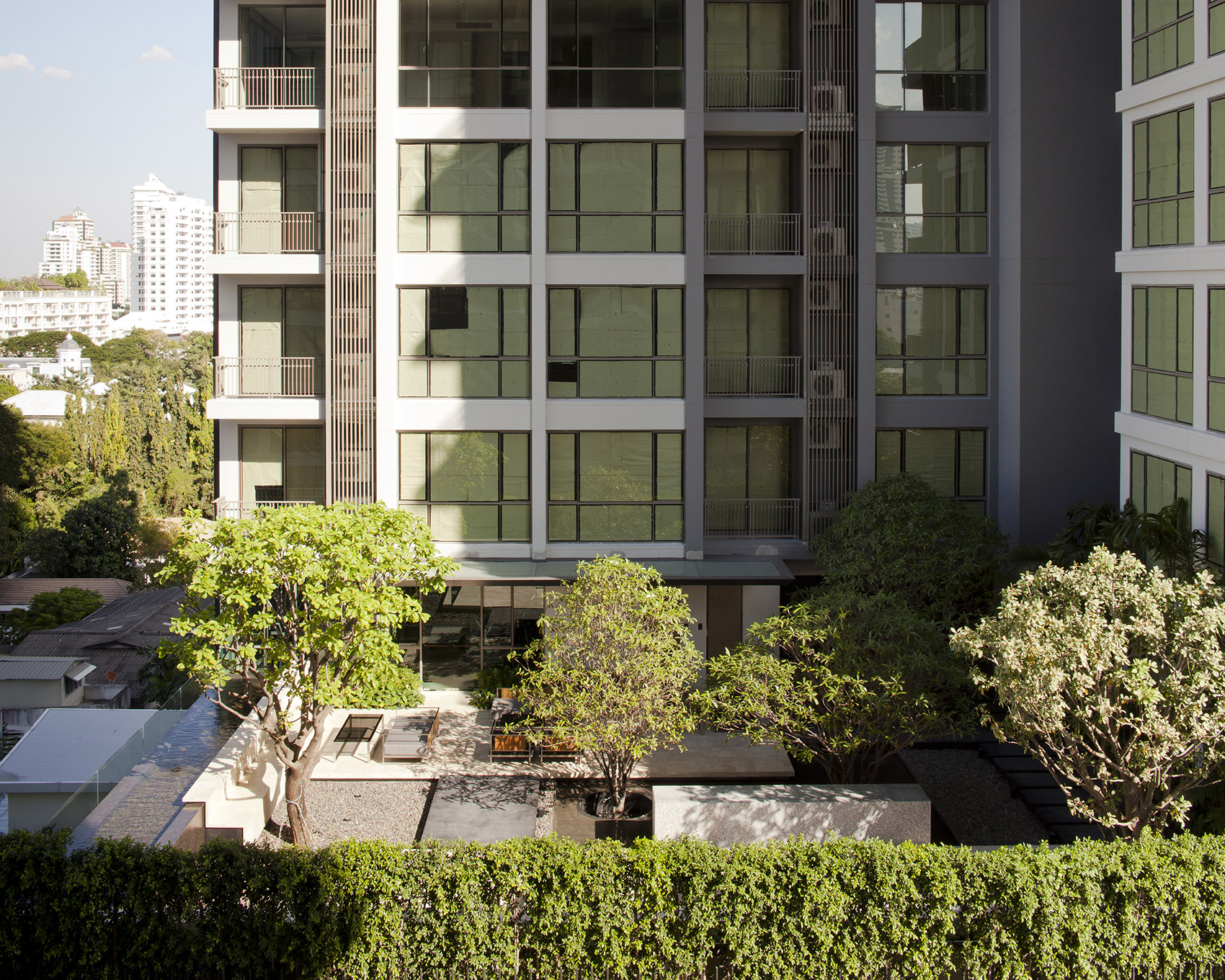 泰国高档居住区Quattro景观设计 / T.R.O.P: terrains+open space-29