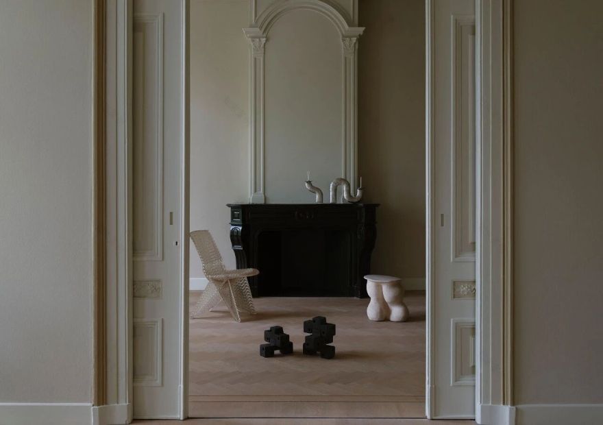 青衣依旧拂雪,你终于听见心跳与季风同频-11