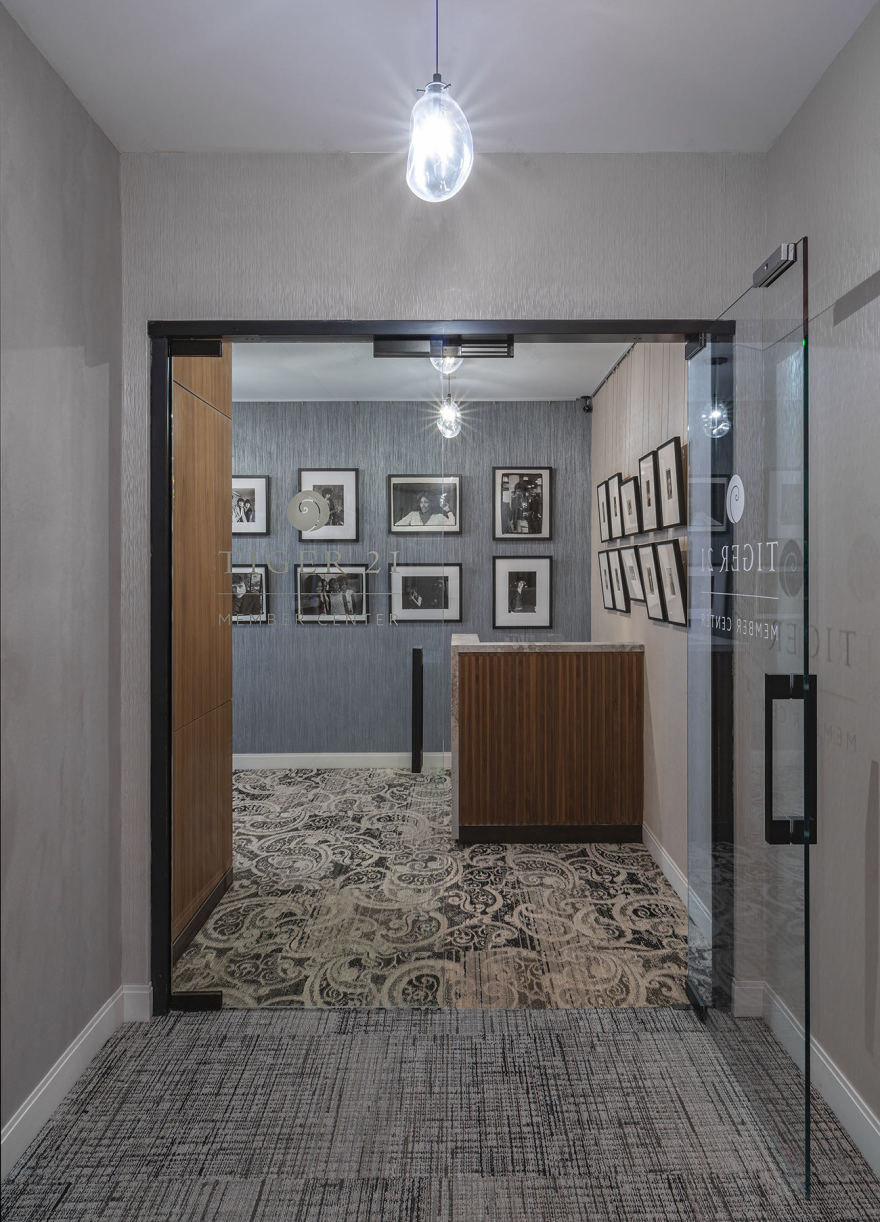 A Look Inside Tiger 21’s Elegant New NYC Office - Officelovin'-1