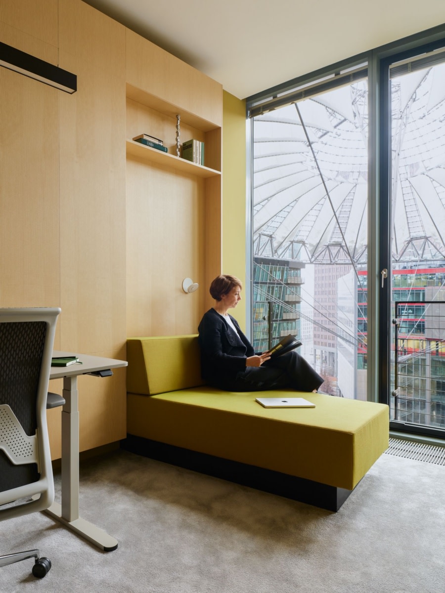 International Consulting Firm Offices by Kinzo-33