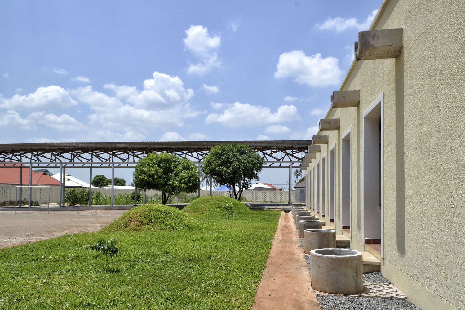 Tanzanian 幼儿园及小学建筑丨坦桑尼亚丨APC-32