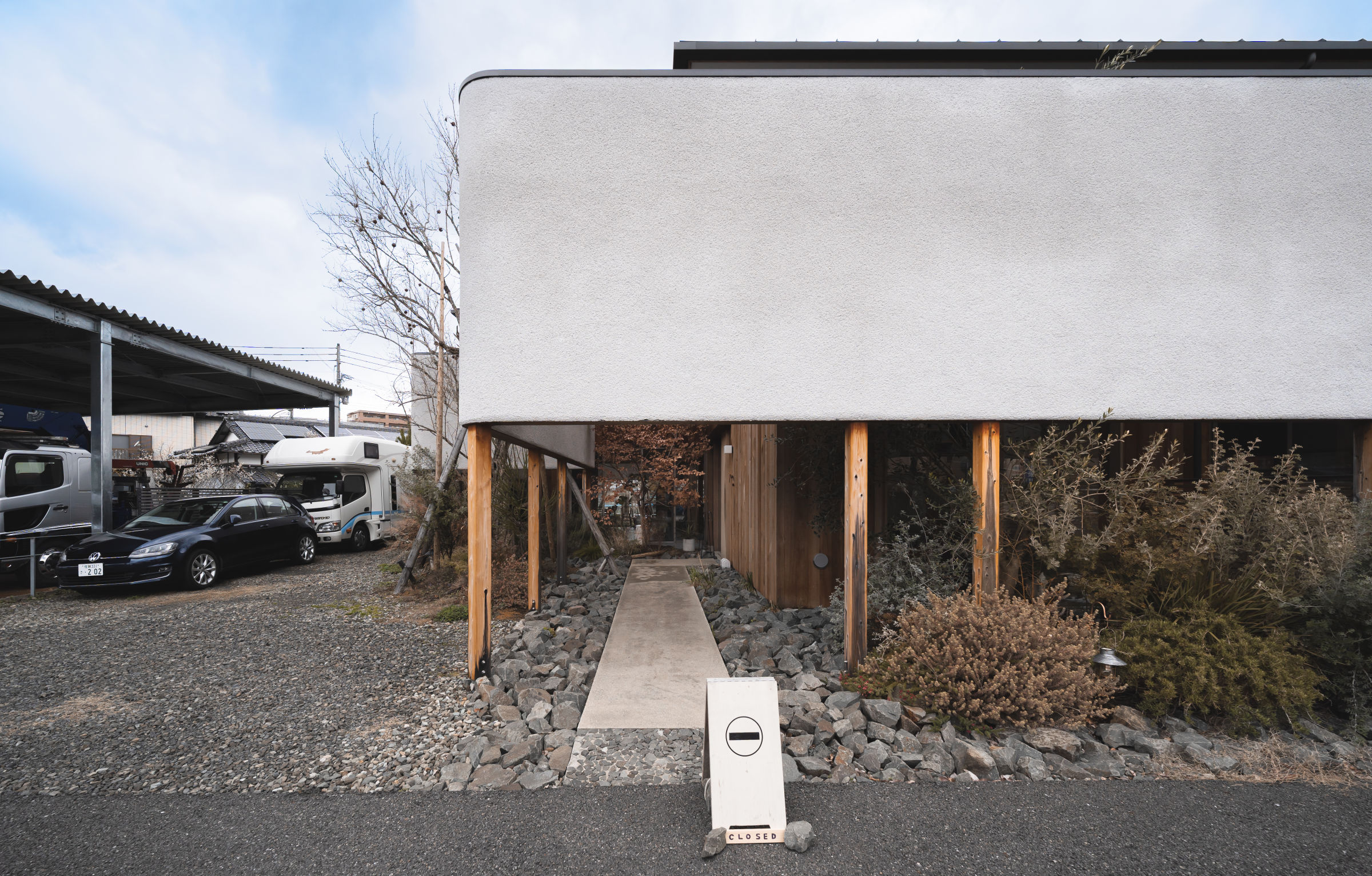 Emi Cafe-1