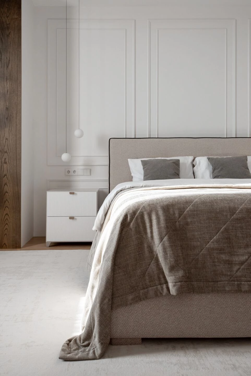 Philosophy of moderation neoclassical apartment-34