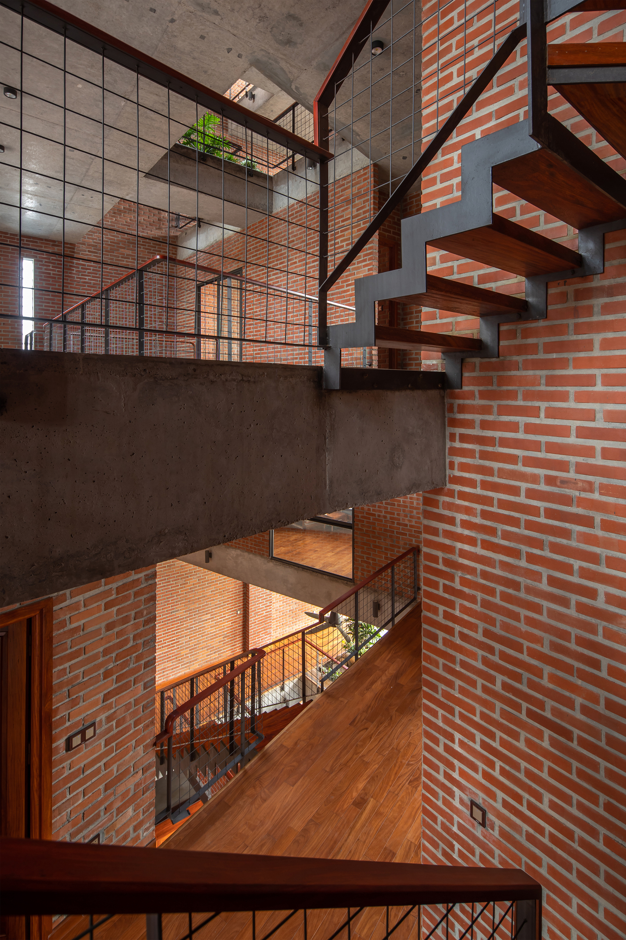 热带风情;热带律动(二者在不同语境中均可准确表意,若仅选一个,可根据具体语境选择热带风情) 丨越南河内丨H&P Architects-44