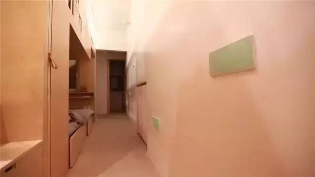 那些曾刷爆朋友圈的“爆改蜗居”，居住一年之后，后续惨状却是…-76