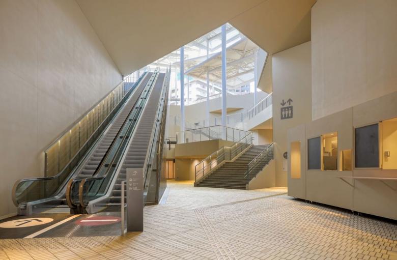 箕面船場阪大前駅エントランス丨日本大阪丨ジオグラフィック・デザイン・ラボ-0