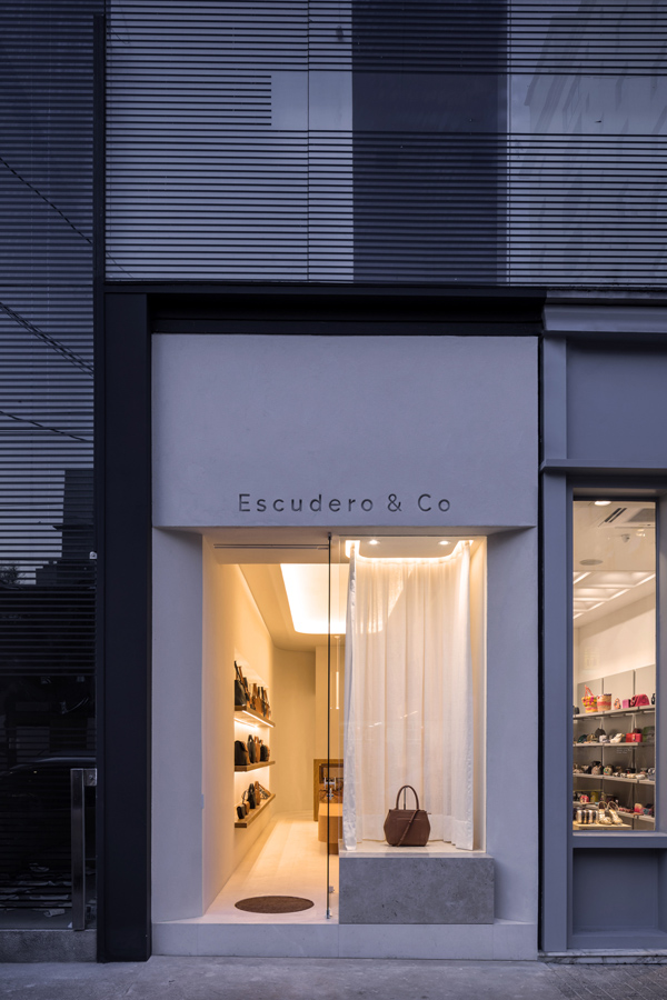 女包店，Escudero - Co，Jardins   Felipe Hess_files Felipe Hess-1