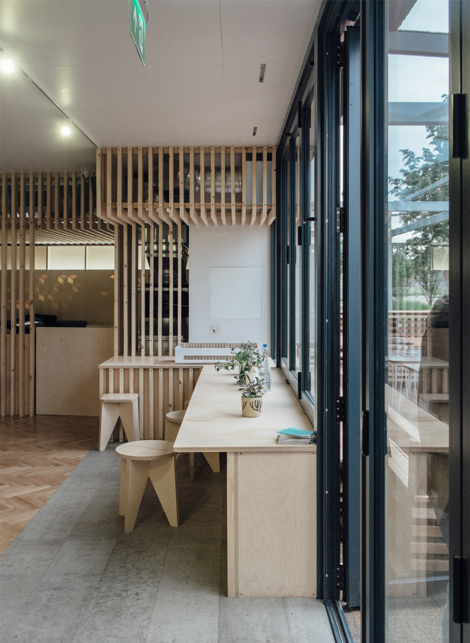 伦敦奥运建筑群变身木质工艺啤酒厂-14