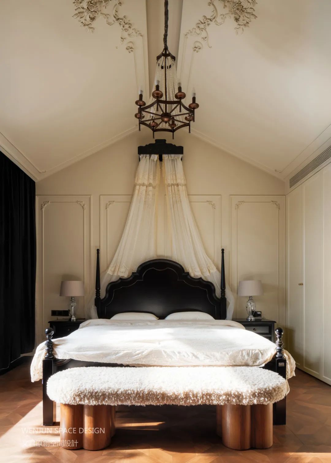 实景落地｜230㎡黑白法式复古别墅，是赫本公主的家没错了-39