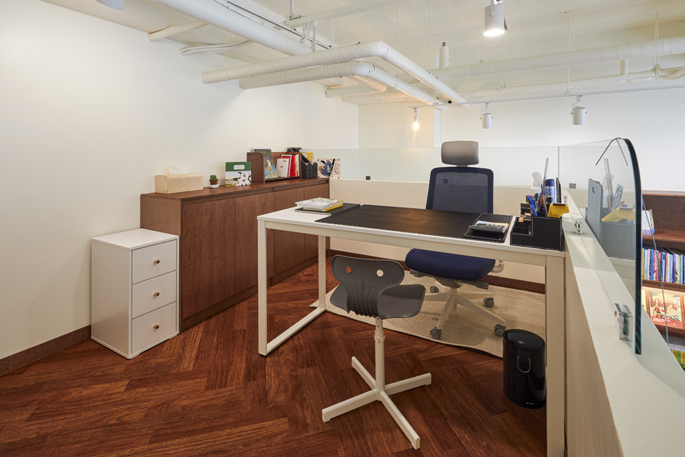 15 平米办公空间的惊艳变身-11
