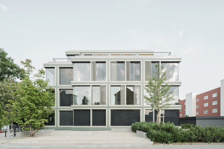 1971 年办公建筑翻新丨德国慕尼黑-10