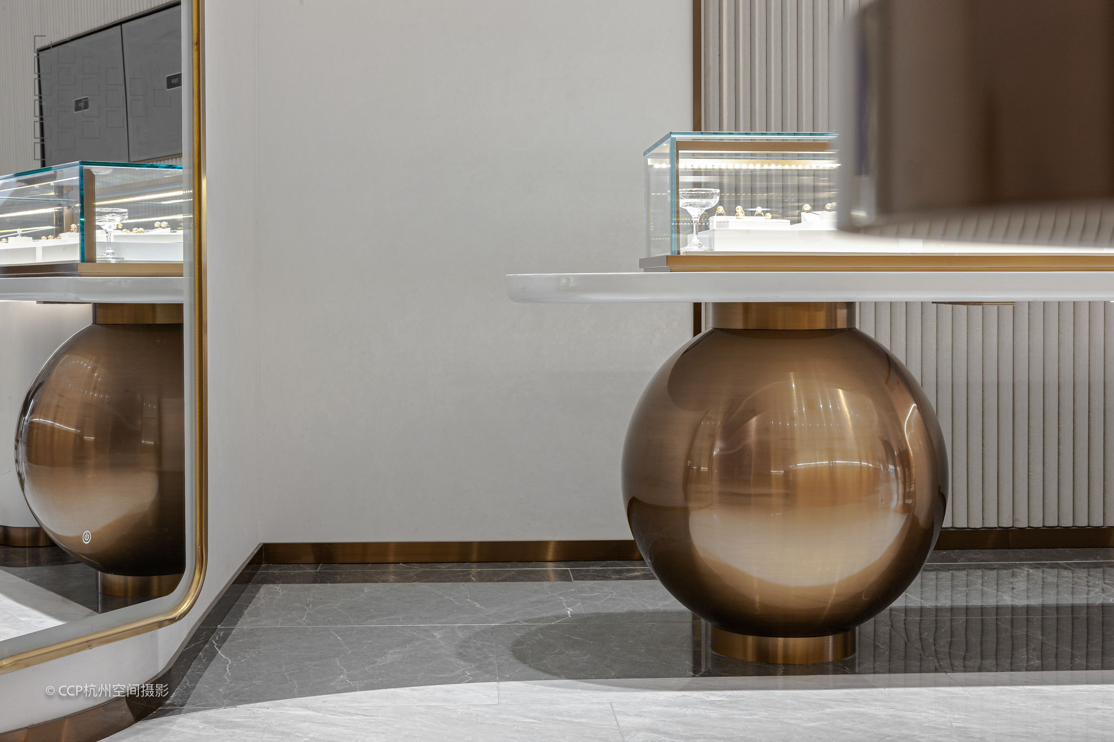 弧线美学｜工装空间珠宝店实景拍摄案例丨中国郑州丨双邑-11