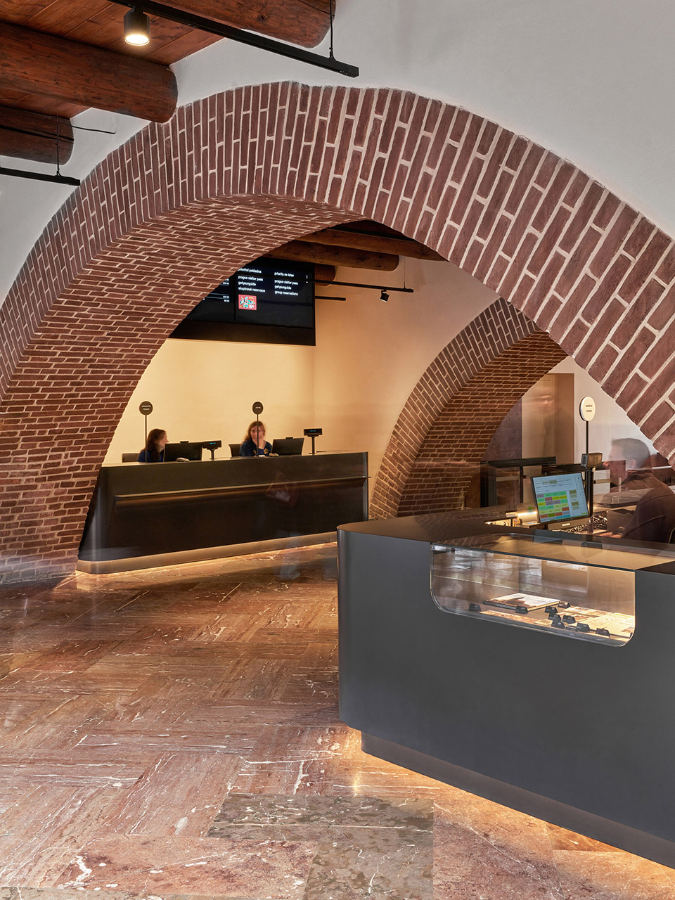 市政厅首层微更新丨捷克丨Studio Olgoj Chorchoj-11