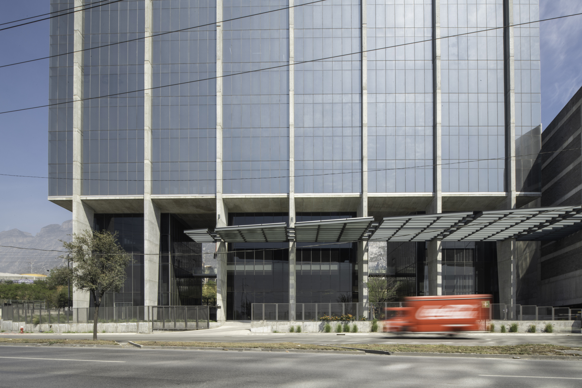 墨西哥 Monterrey Albia 办公大楼-17