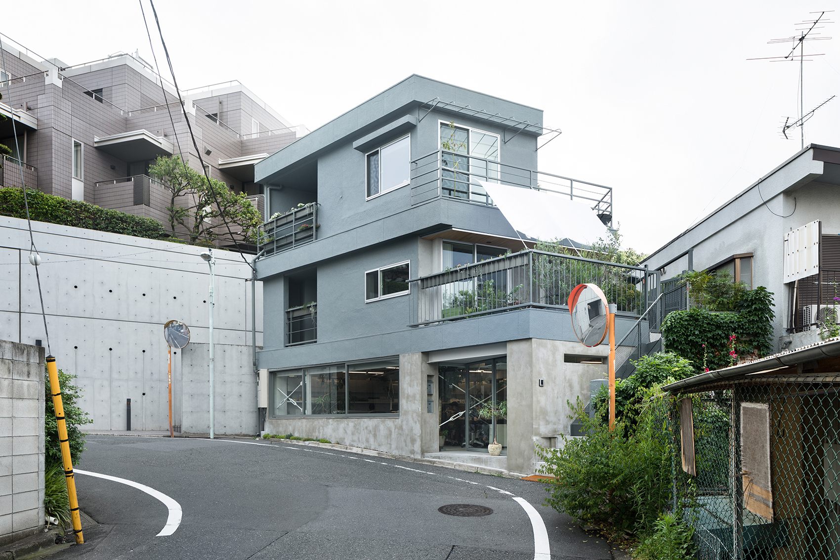 神山町两用建筑，东京 / Puddle + moyadesign-3