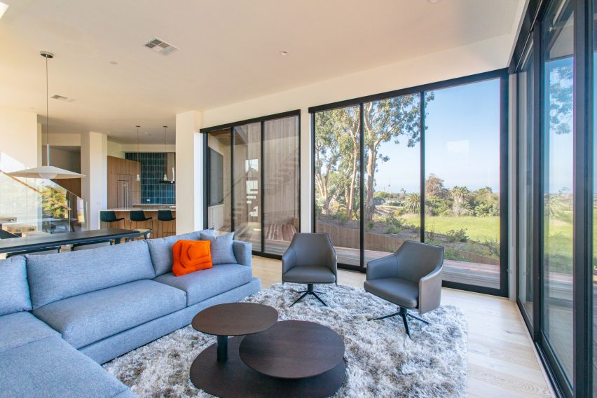 加州卡尔斯巴德 Laguna Row Development丨土耳其卡尔斯丨Brett Farrow Architect,Inc.-22