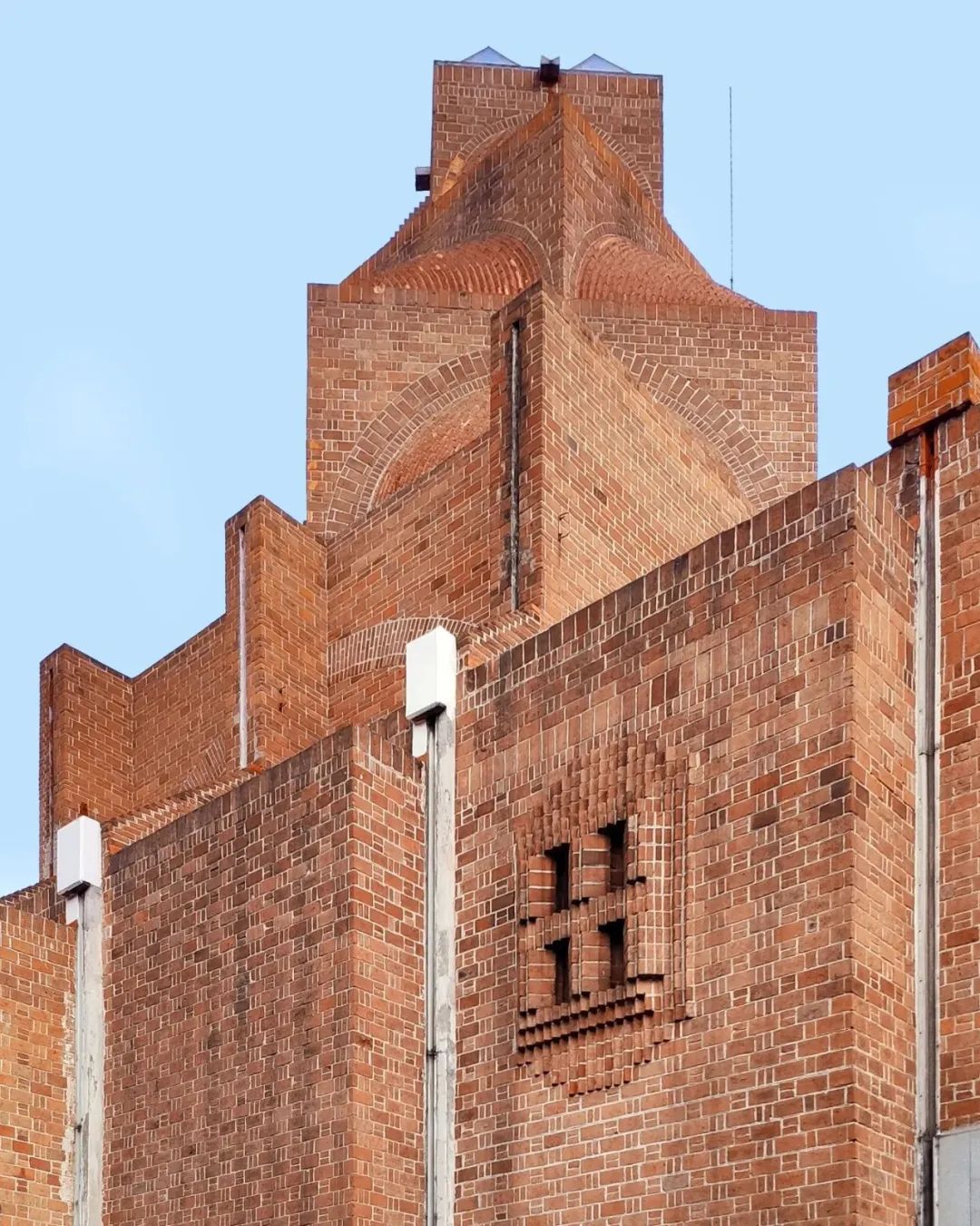 砖的诗意 | 墨西哥建筑大师 Carlos Mijares Bracho 的虚实空间-18