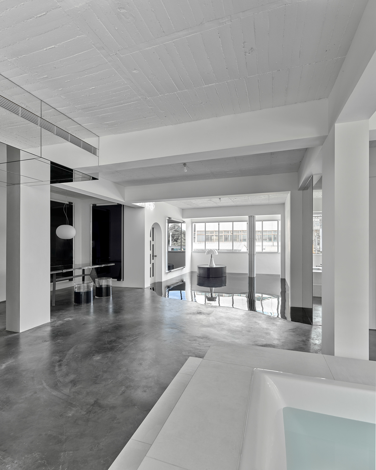 YOLO 酒店 | Chou Shih Hsiung | 2024 | 中国台湾-10