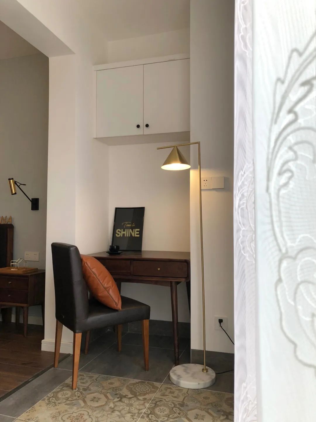 《风情墨尔本》 | 黑灰白木,金色点缀,展现空间层次与质感-20