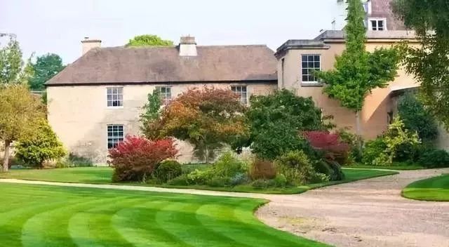 私家花园草坪种植与养护攻略-71