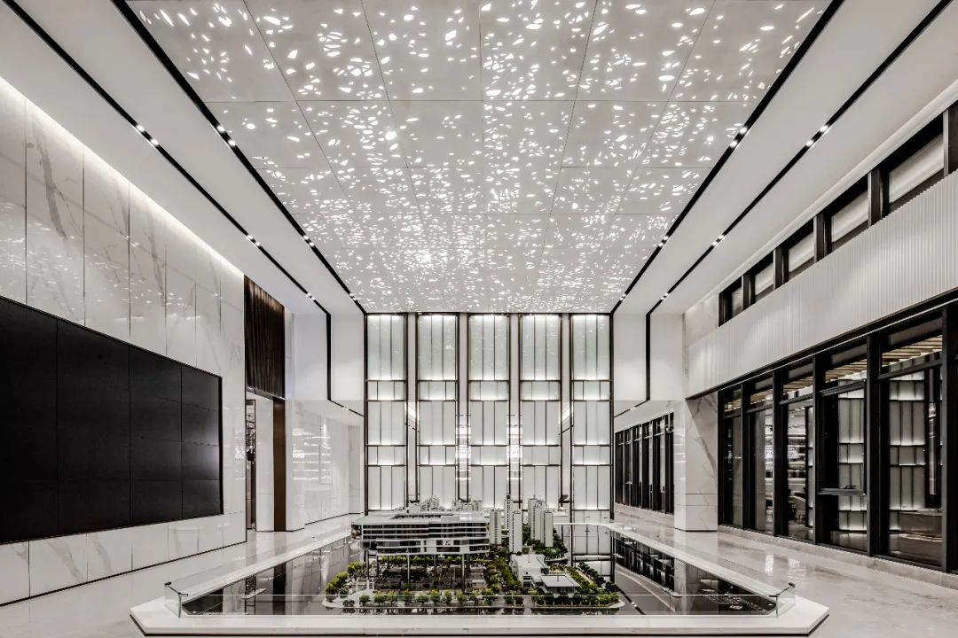 德信未来之翼售楼处 | 现代与古典的宁静奢华融合-14