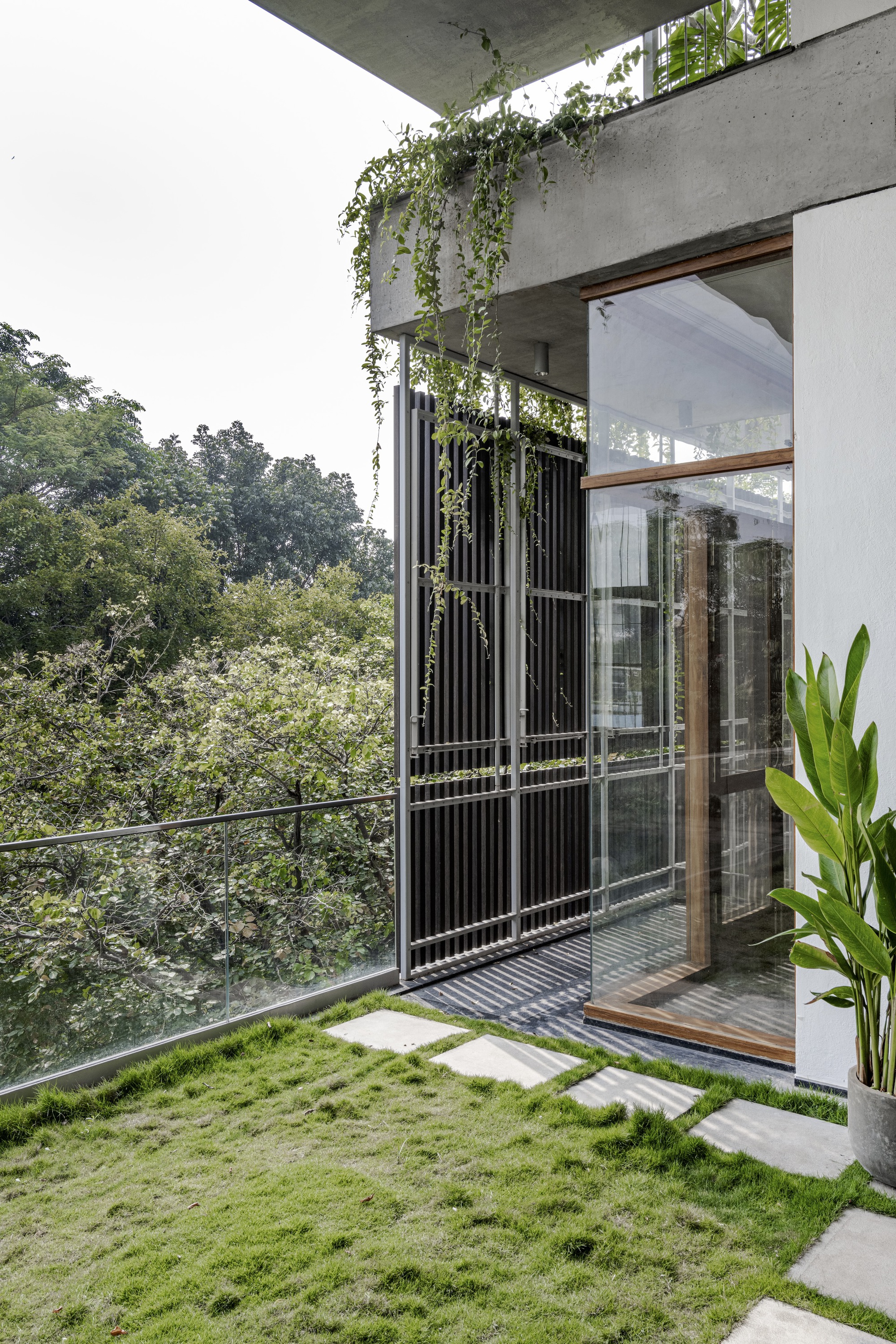 公园旁的房屋丨印度班加罗尔丨STUDIO MOTLEY-15