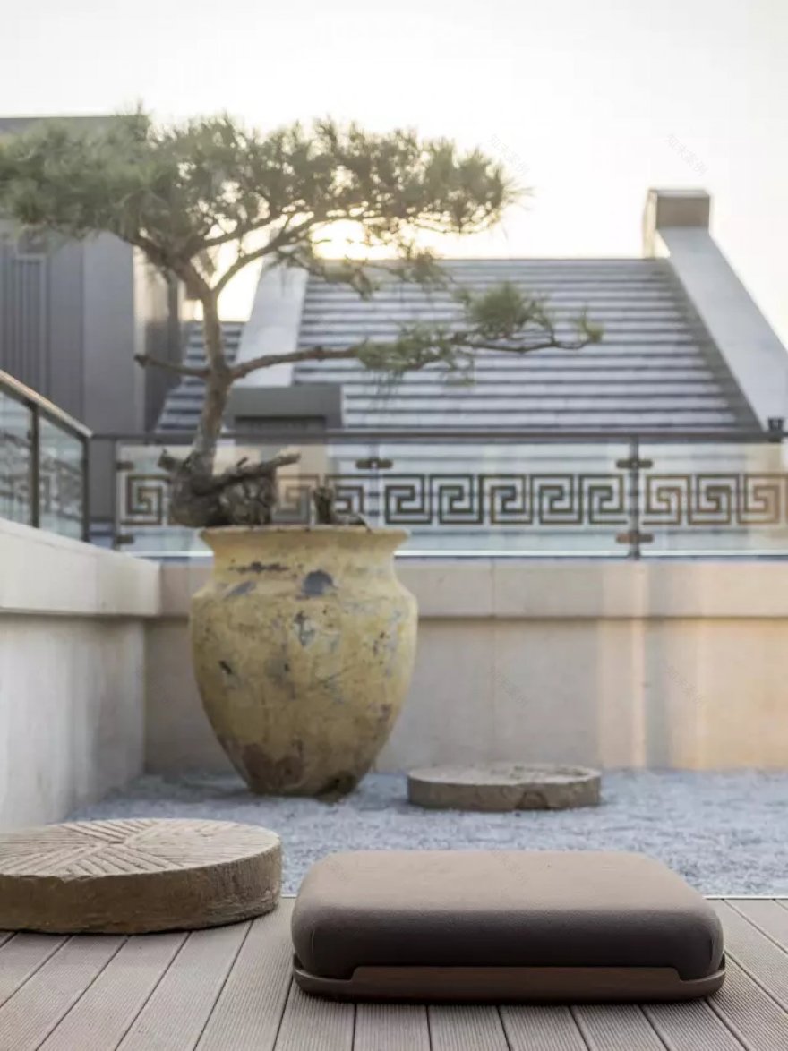 垂直的中国当代四合院 朱周空间设计-36