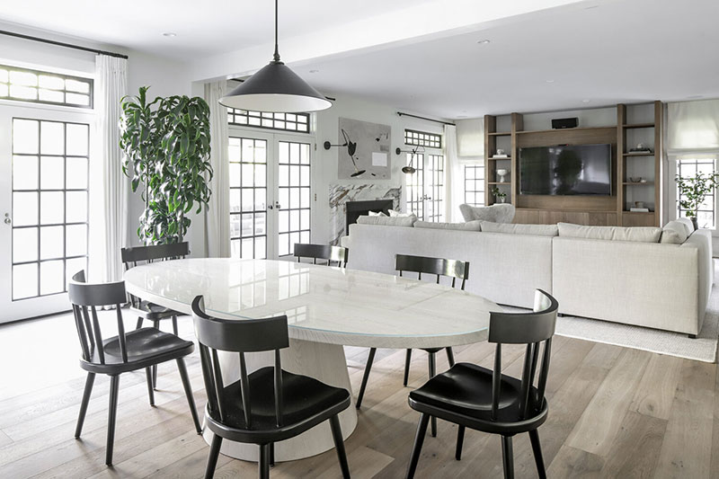 纽约郊区黑白极简豪宅，尽显品味与优雅-8