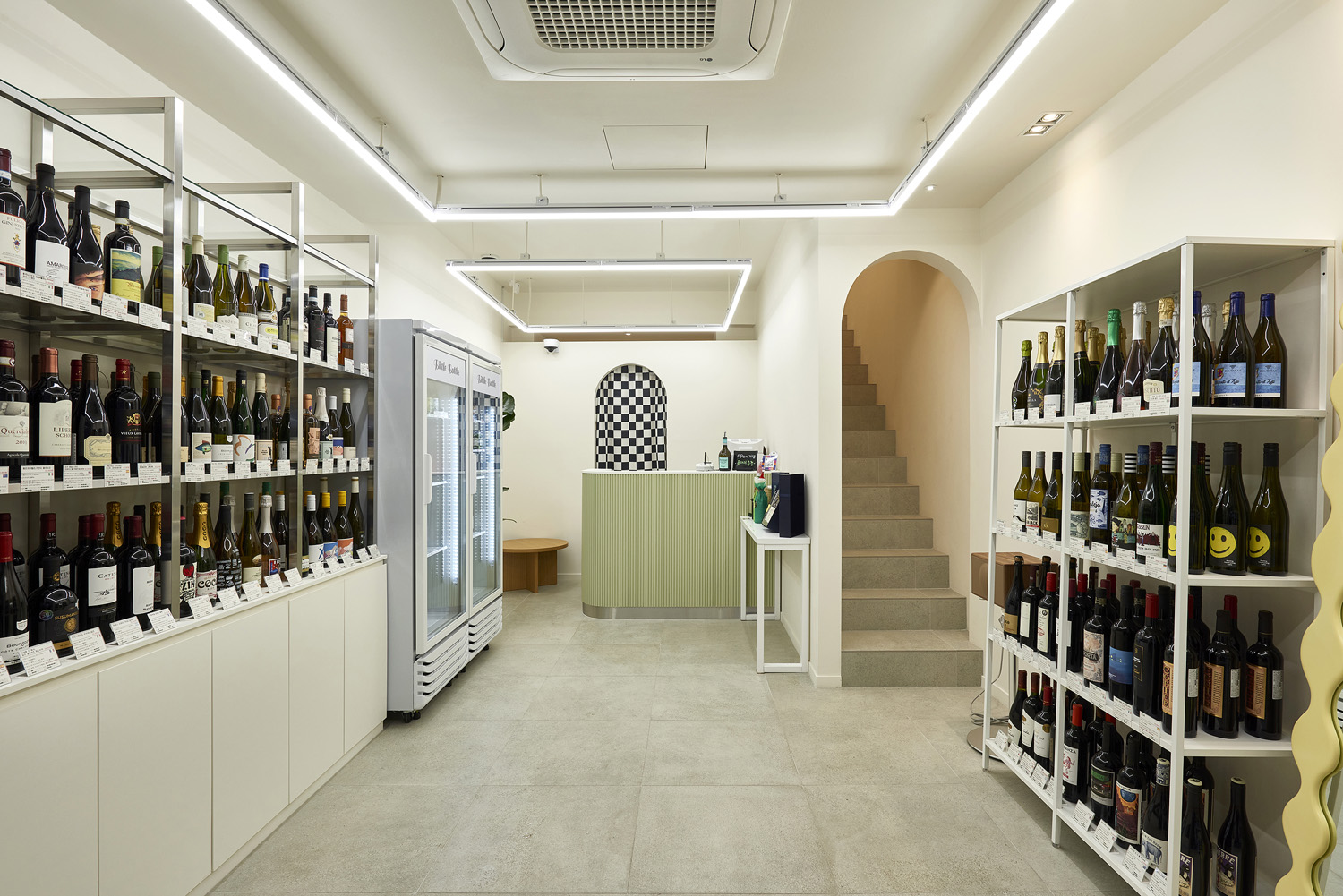 "贝壳顿 18 平米迷你卫生间的极简设计"-5