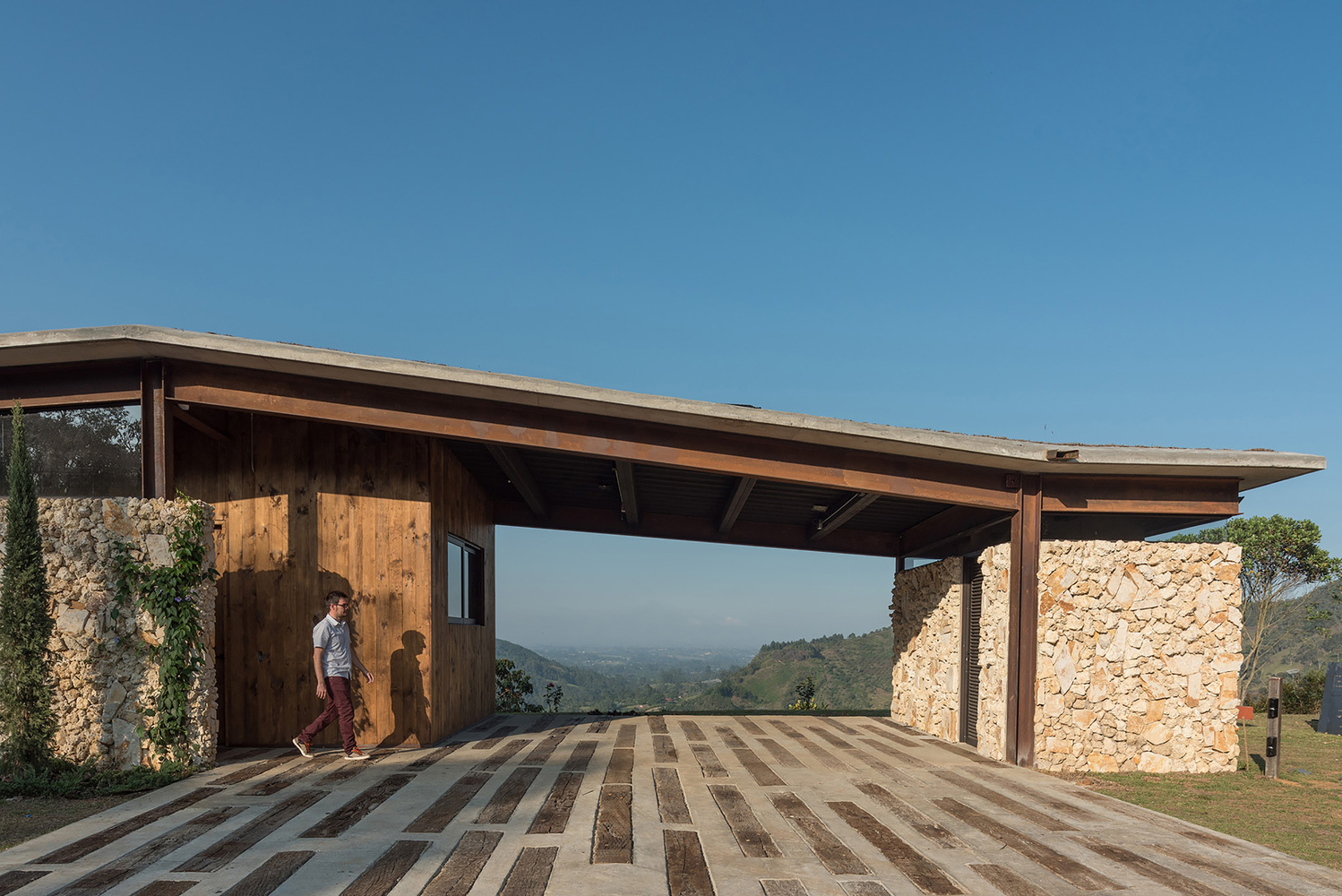 哥伦比亚 Gozu 住宅丨OPUS-17