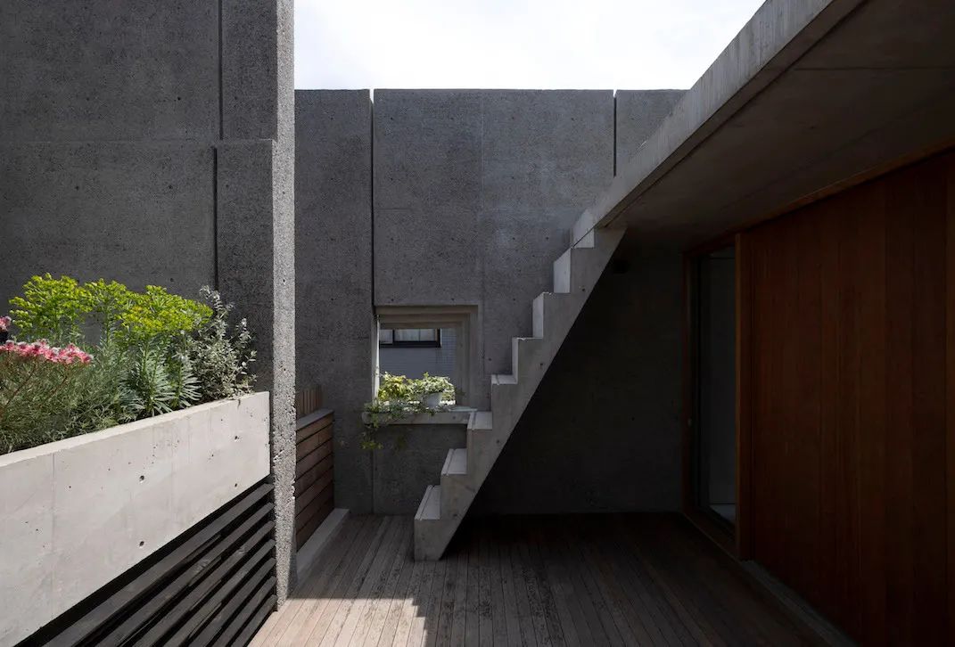 东京混凝土住宅丨日本东京丨GGH 设计机构-14