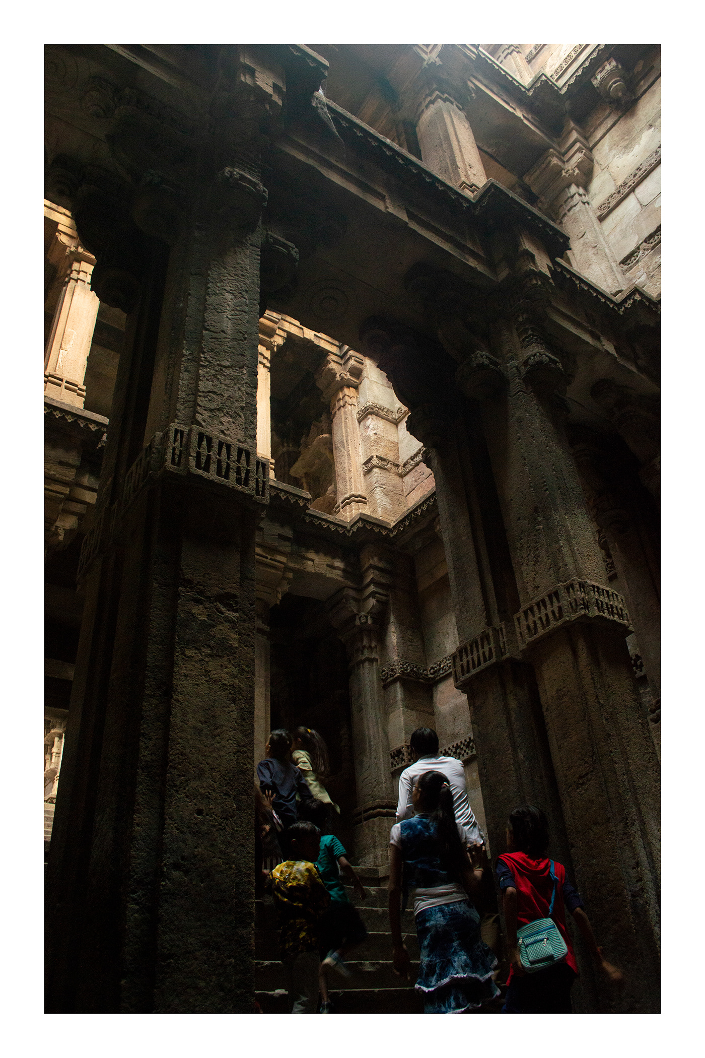 Anastasiya Gushchina丨古建筑丨Dada Harir Stepwell: Capturing a monument-9