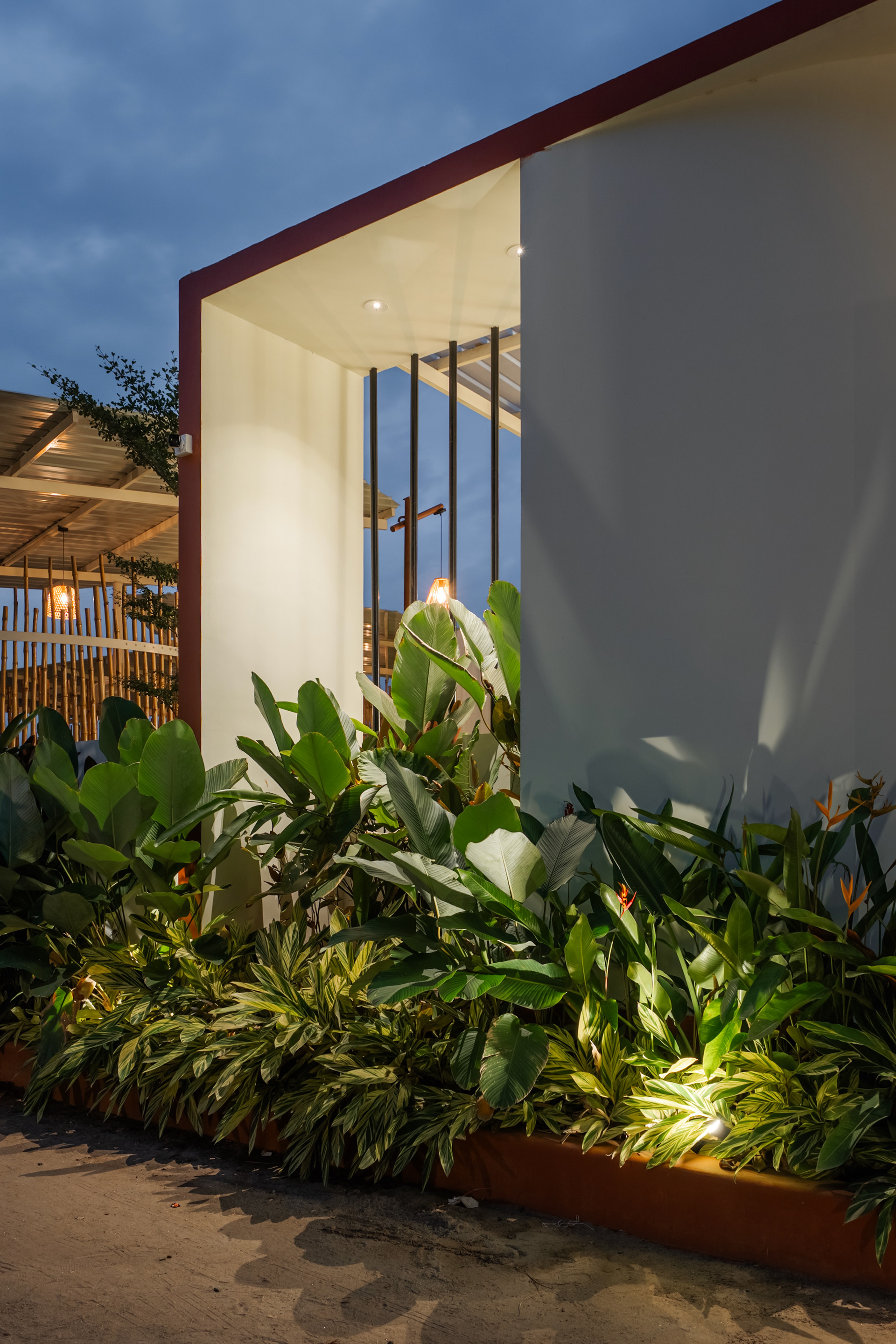 露台餐厅丨KARTHIK ARCHITECTS-37