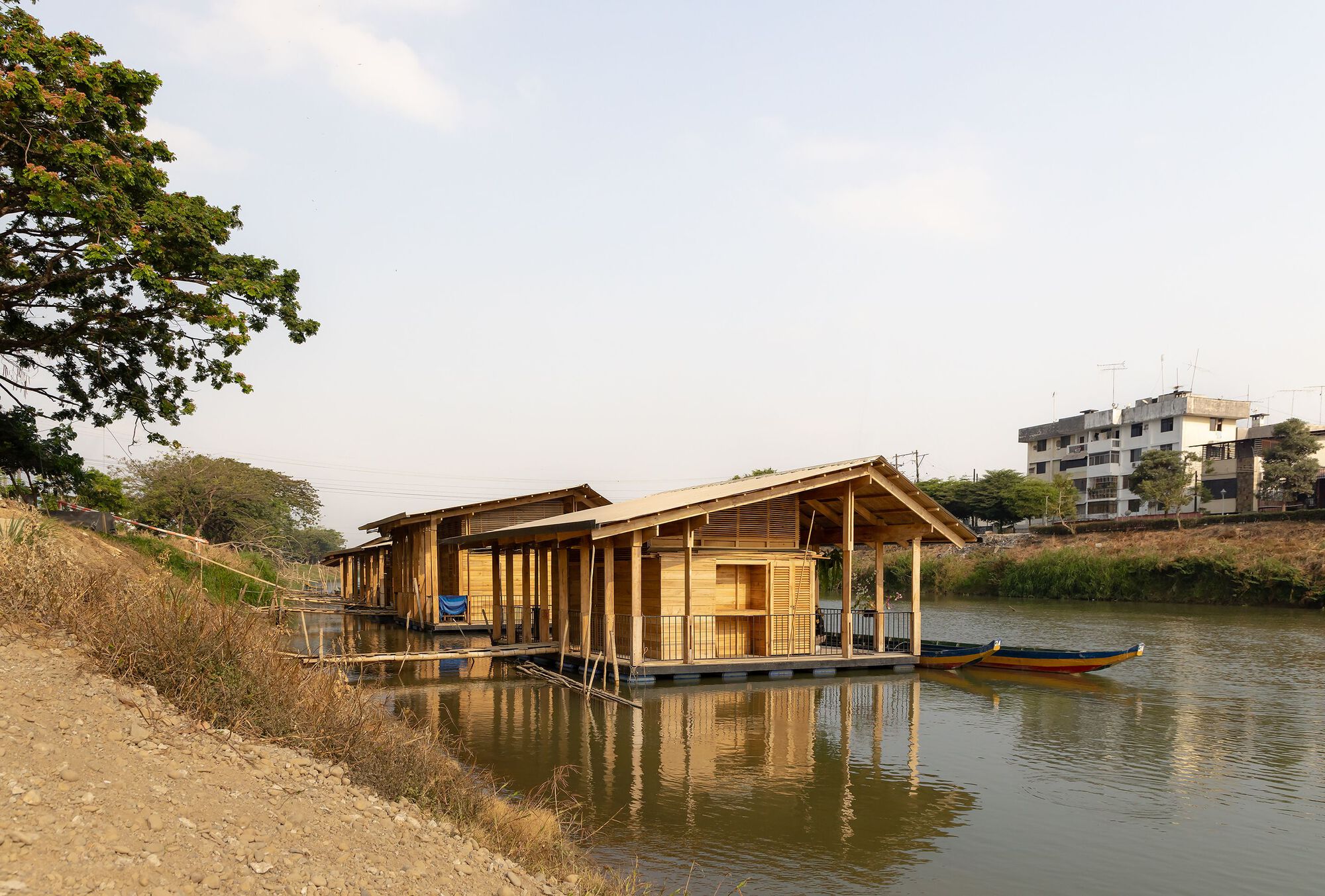 The Floating Neighborhood of Las Balsas / Natura Futura-36