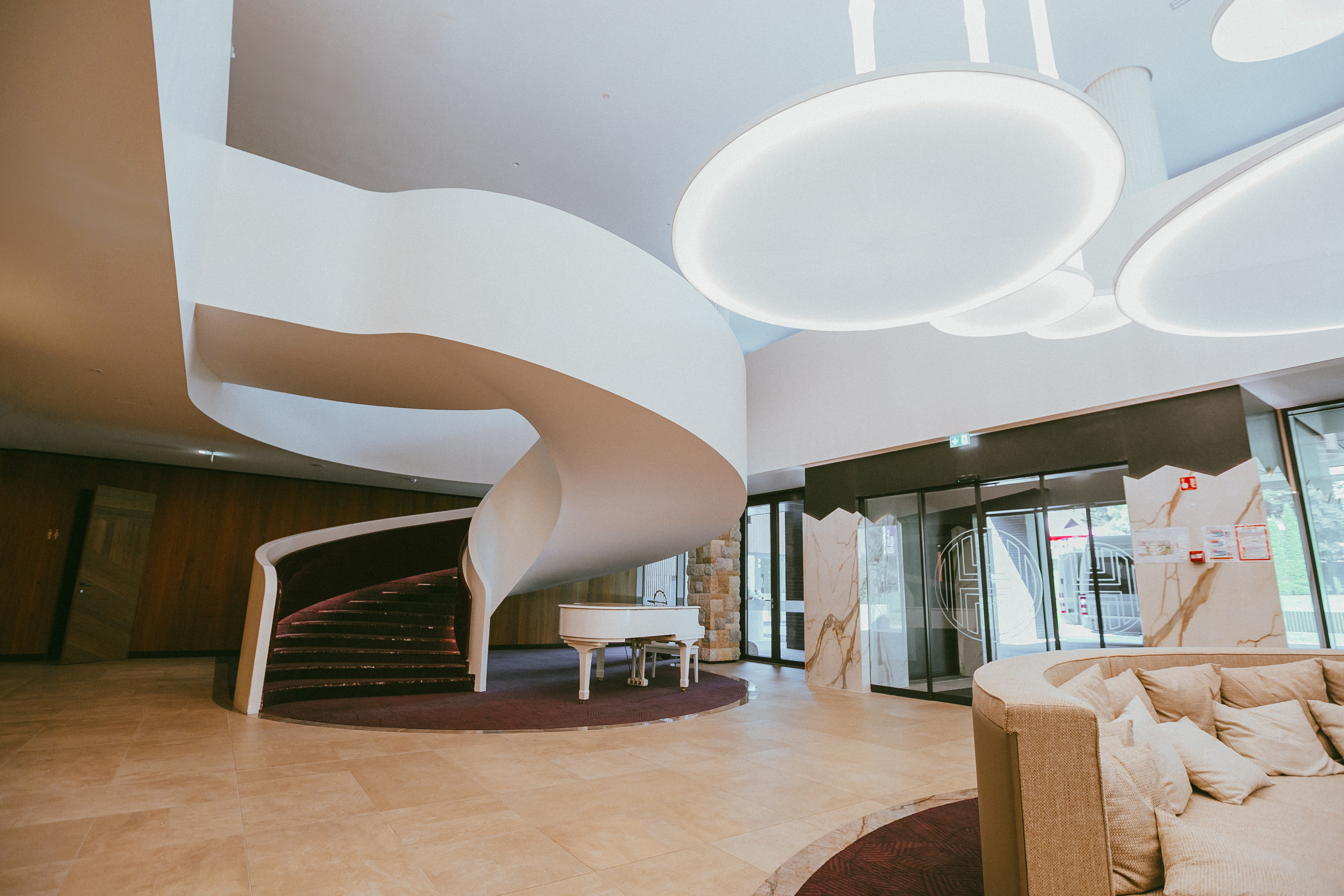 Hotel Habakuk 酒店中庭室内设计丨斯洛文尼亚丨Metka Komatar-11