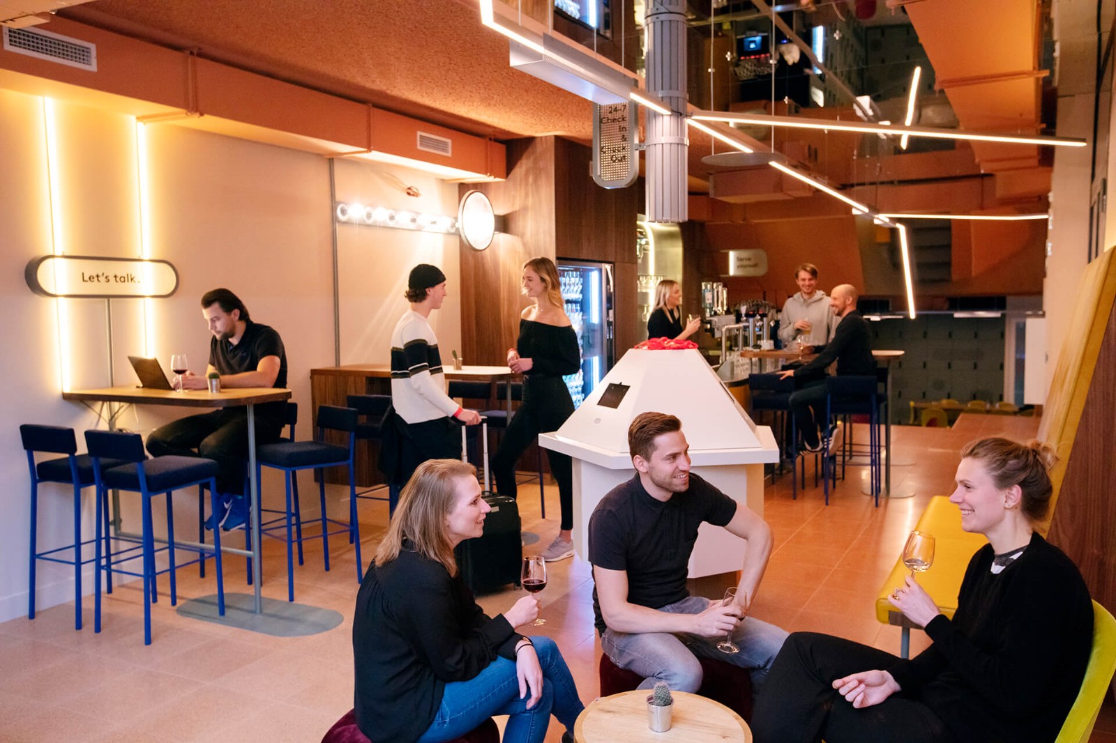 鹿特丹CityHub酒店：未来的城市酒店需要千禧年连接到新的地方-2