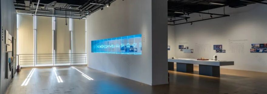 北京壹美美术馆“汉化版本从中关村出发的数字生活共同体”展陈设计-31