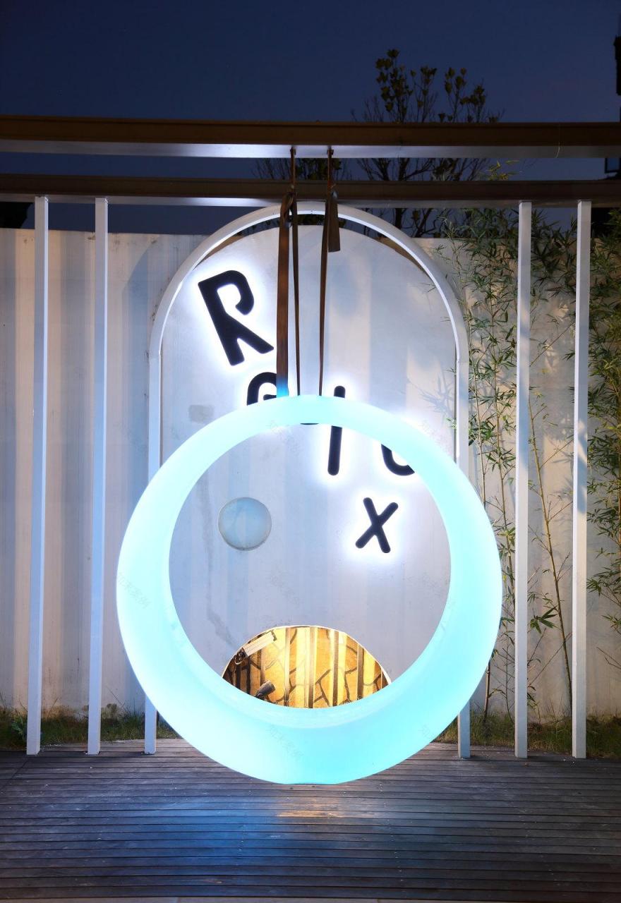 山湖之城 · 现代简约风格民宿设计-49