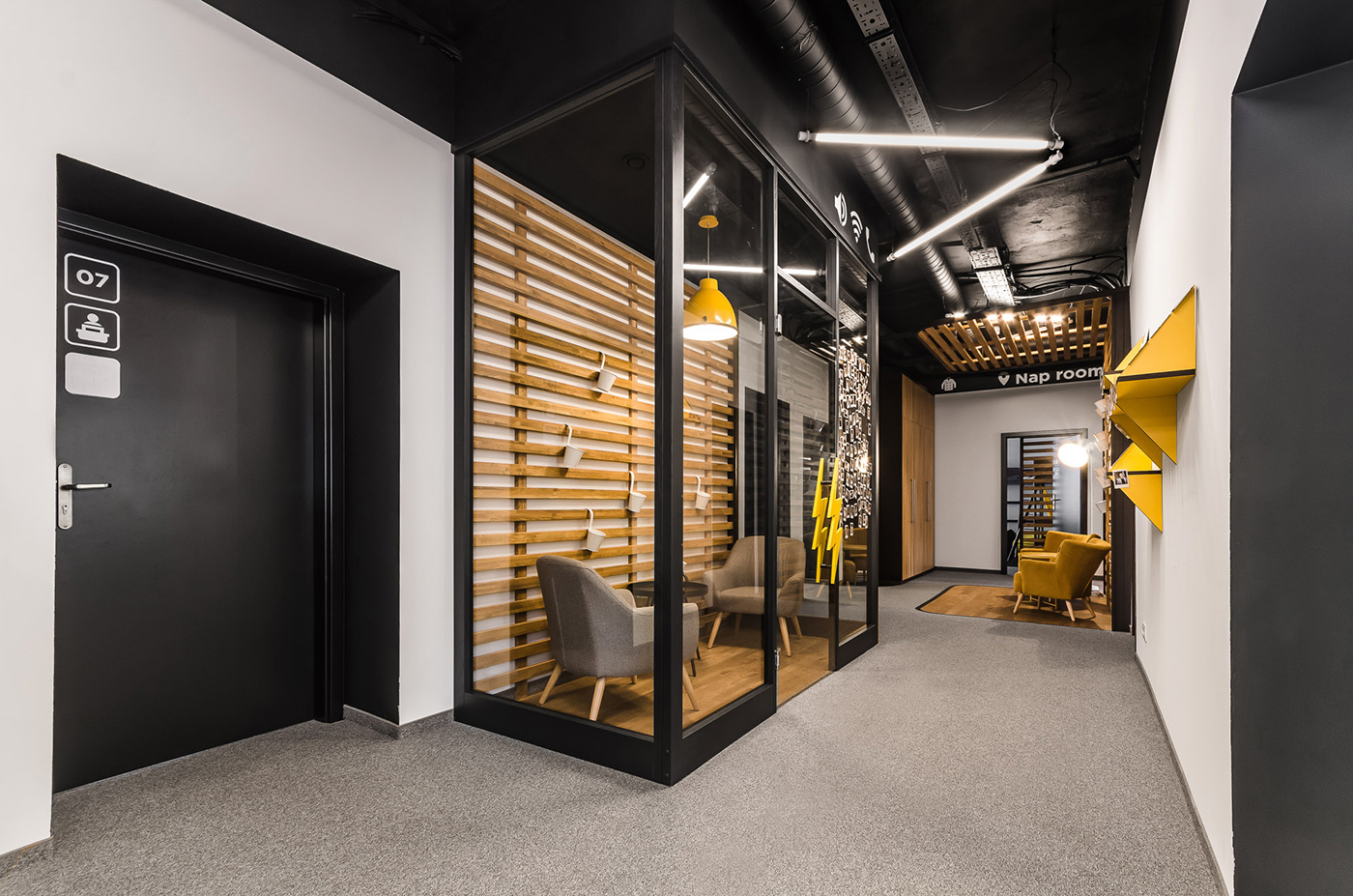 智能导航办公室设计 | 状态栏与可视化图标的新颖运用-23