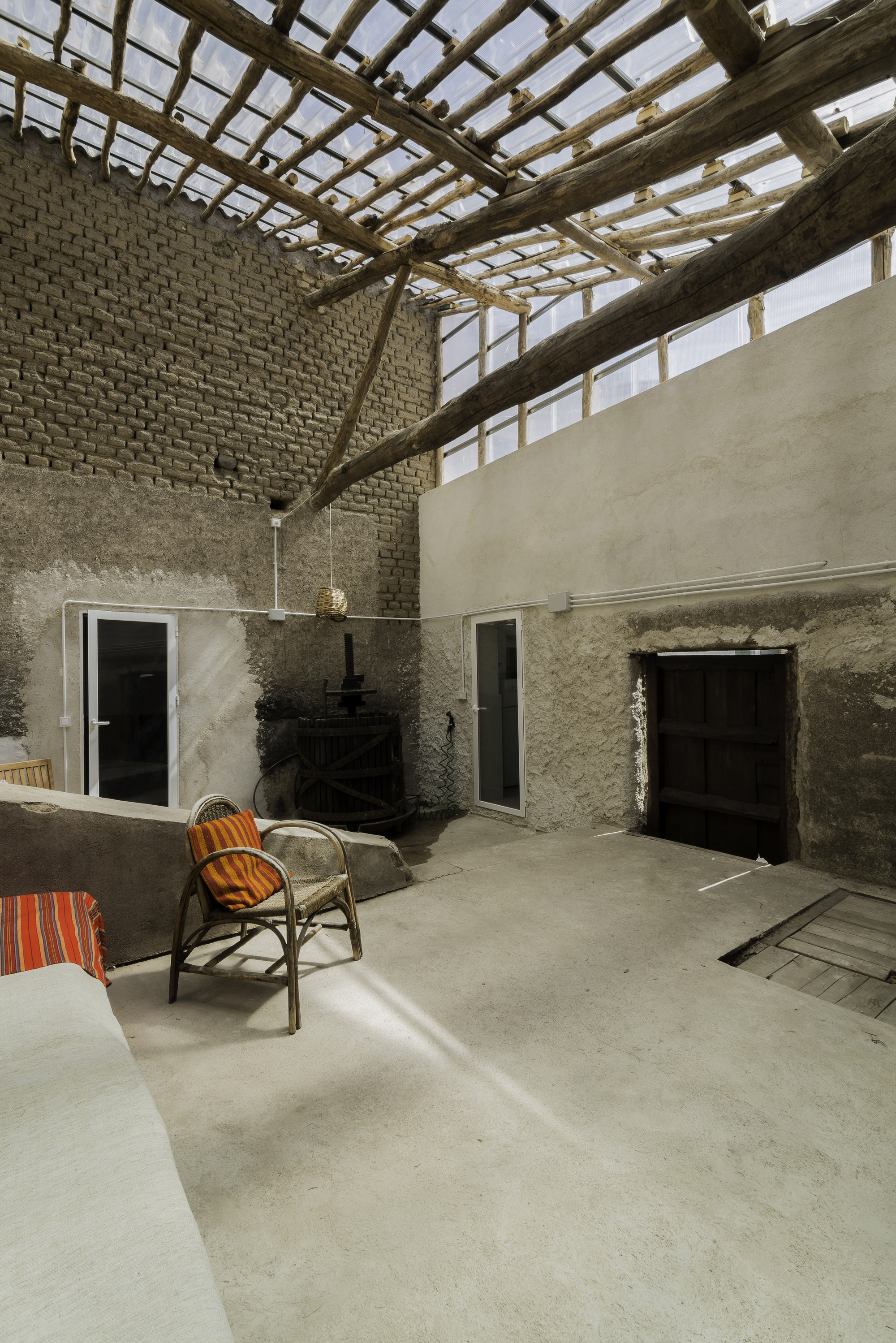 Barn Rehabilitation in a House / G+F Arquitectos-10