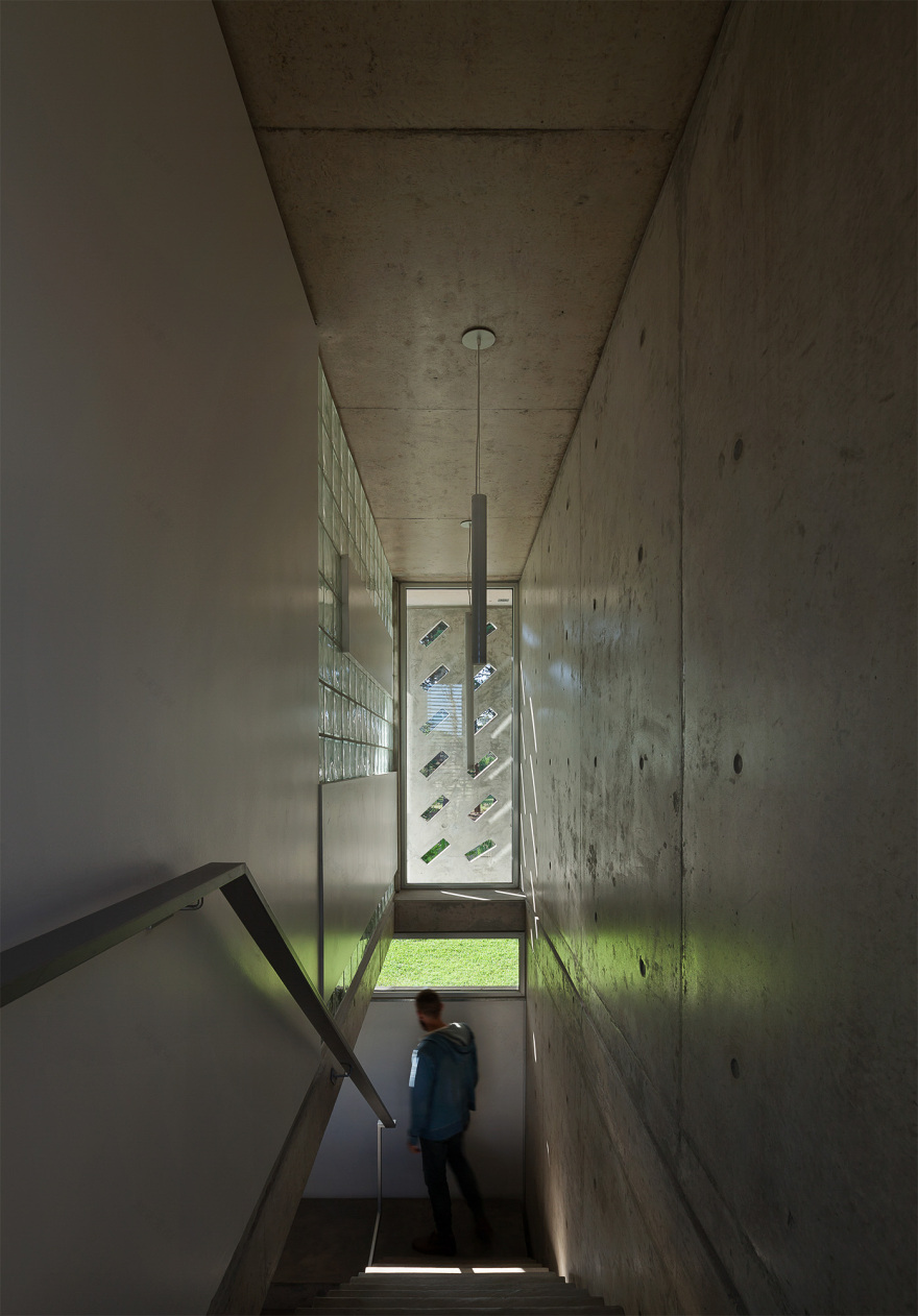 悬浮森林中的宁静家园-39