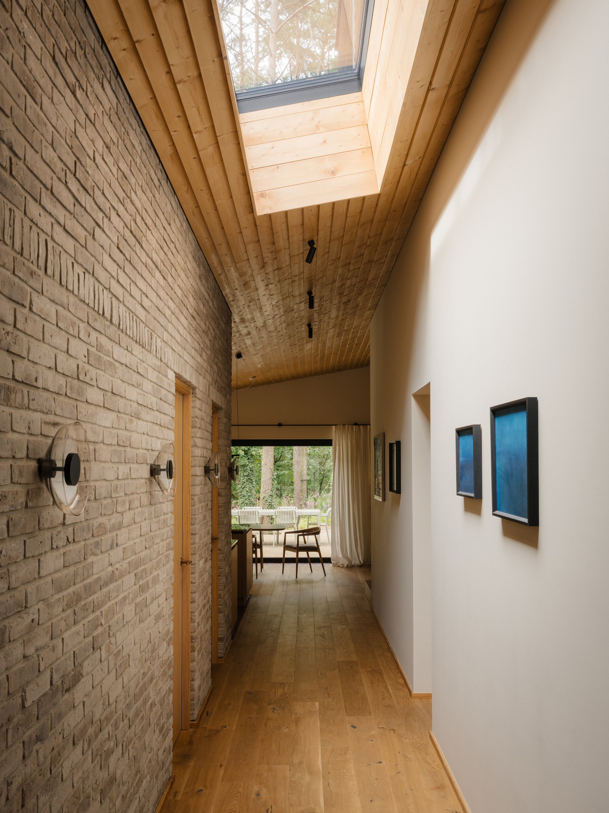 Residence on the Edge of National Forest / Studio GAB-36