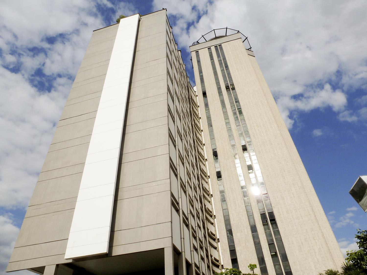 巴西圣保罗的现代住宅杰作 · Morada de São João-3