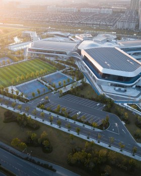 Tongxiang National Fitness Center and Li Ning Sports Park / PT Architecture Design